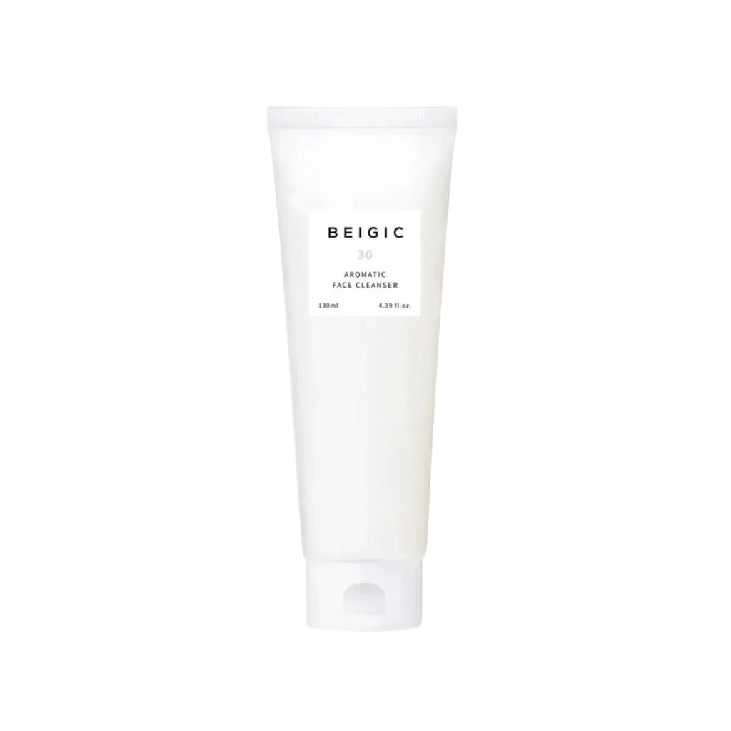 Flacon du gel nettoyant doux et végane BEIGIC Aromatic Face Cleanser 130ml.