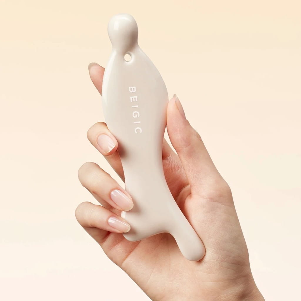 Outil de massage facial en quartz blanc naturel BEIGIC Enhanced Face Gua Sha.