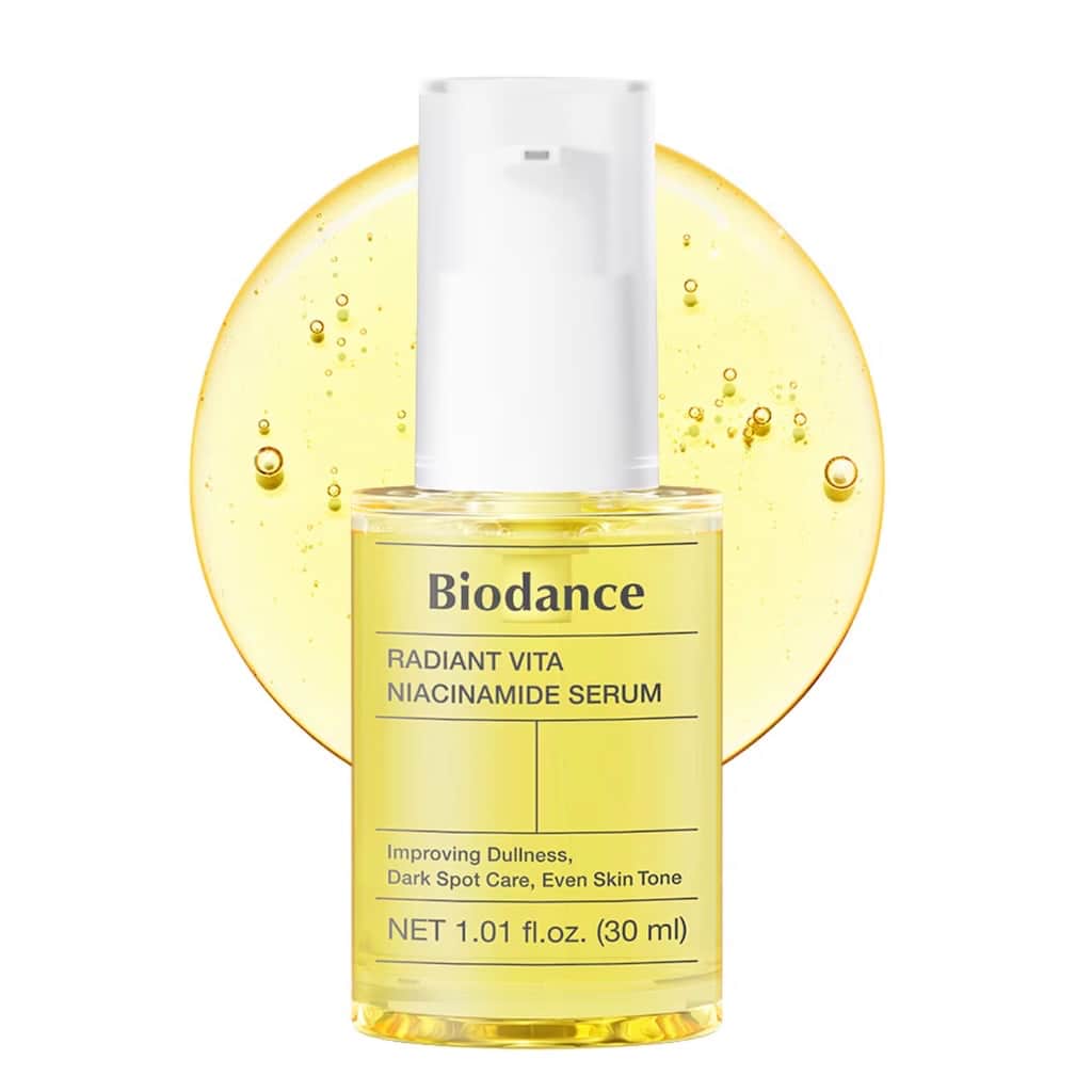 Texture fluide et lumineuse du sérum aux vitamines et niacinamide BIODANCE.