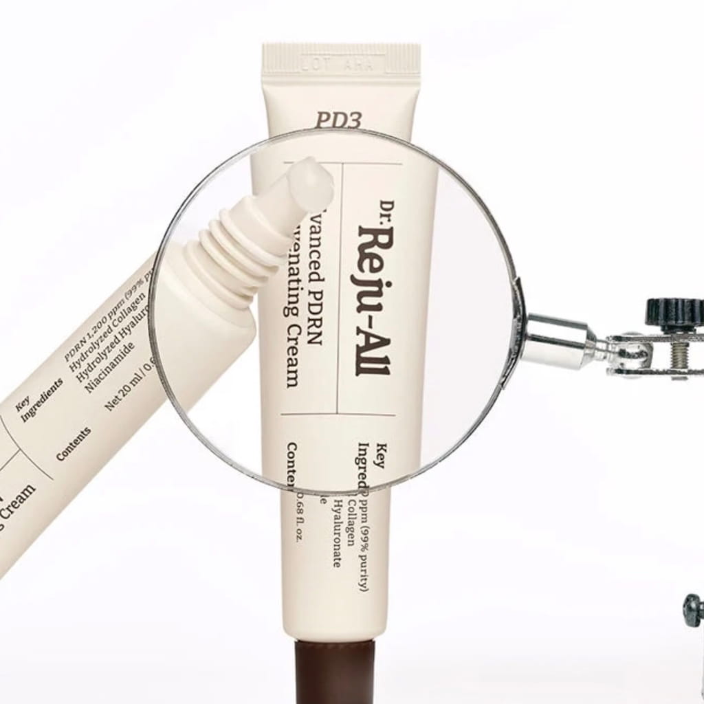 Texture riche et fondante de la crème régénératrice au PDRN Dr. Reju-All.