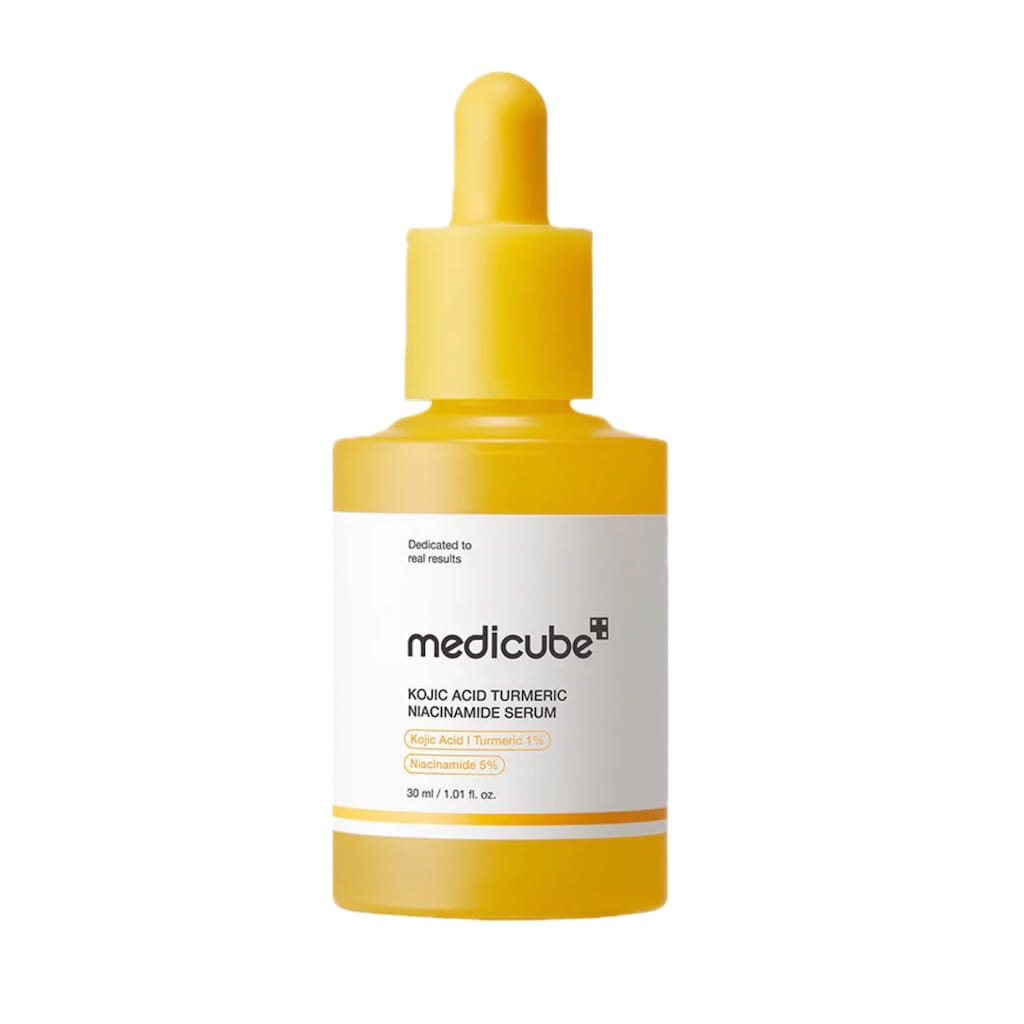 Flacon du sérum anti-taches et éclat MEDICUBE Kojic Acid Turmeric Niacinamide Serum 30ml.
