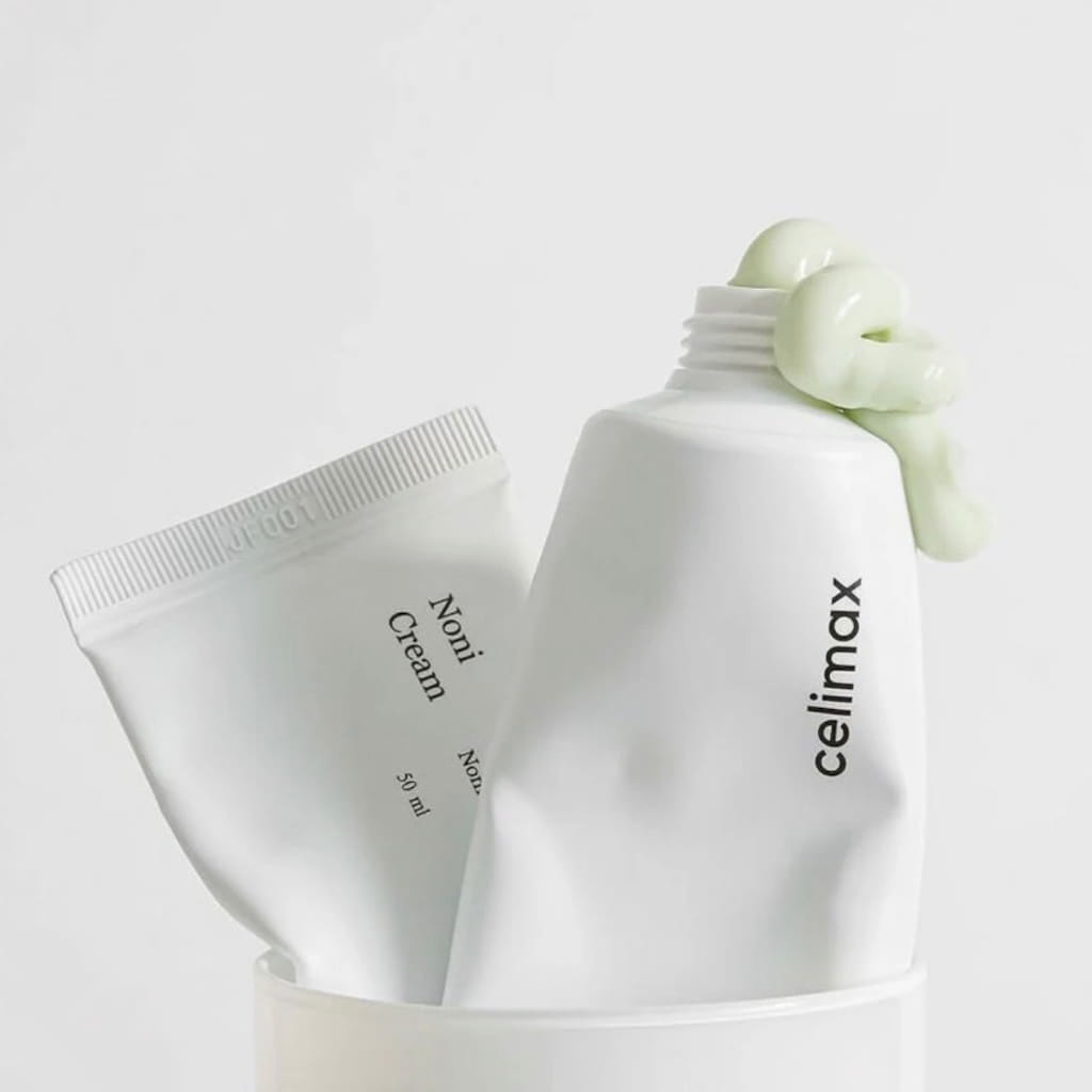 Tube de la crème réparatrice et apaisante au noni Celimax Noni Energy Repair Cream 50ml.