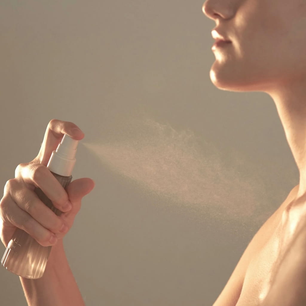 Fine diffusion de la brume parfumée corps DE MI FLOR Fleurage.