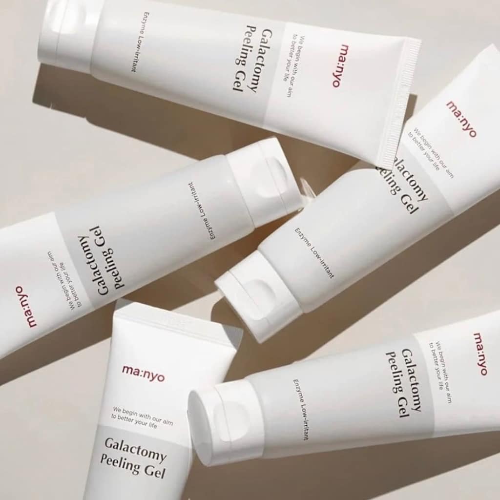 Tube de l'exfoliant doux visage MA:NYO Galactomy Enzyme Peeling Gel 75ml.