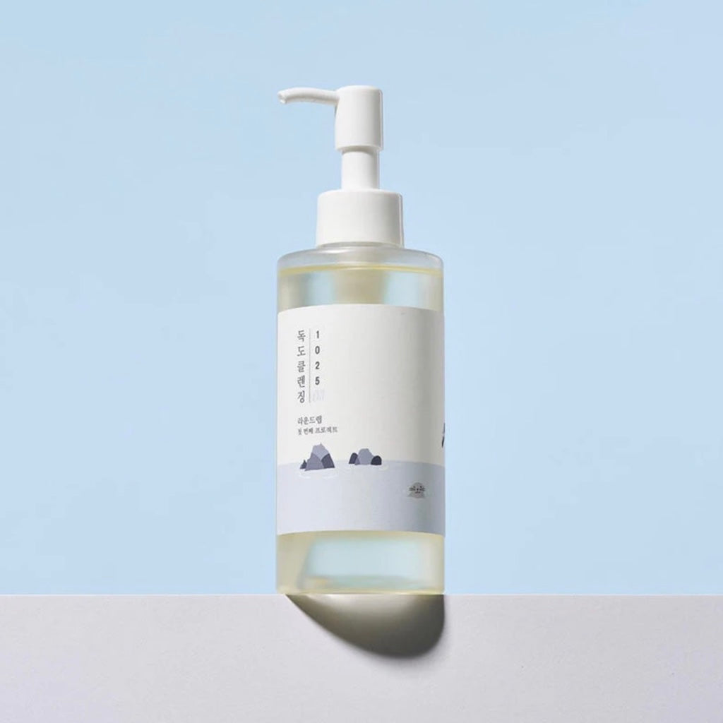 Flacon pompe de 200ml de l'huile démaquillante 1025 Dokdo Cleansing Oil de ROUND LAB.