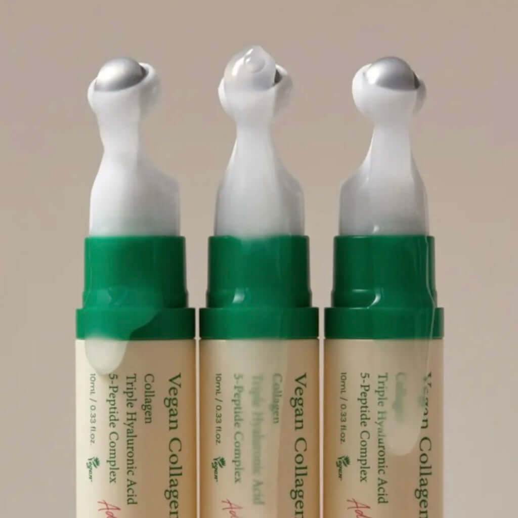 Zoom sur la texture fine et translucide du sérum au collagène AXIS-Y. Une goutte légère qui fond sur la peau pour un effet tenseur immédiat.