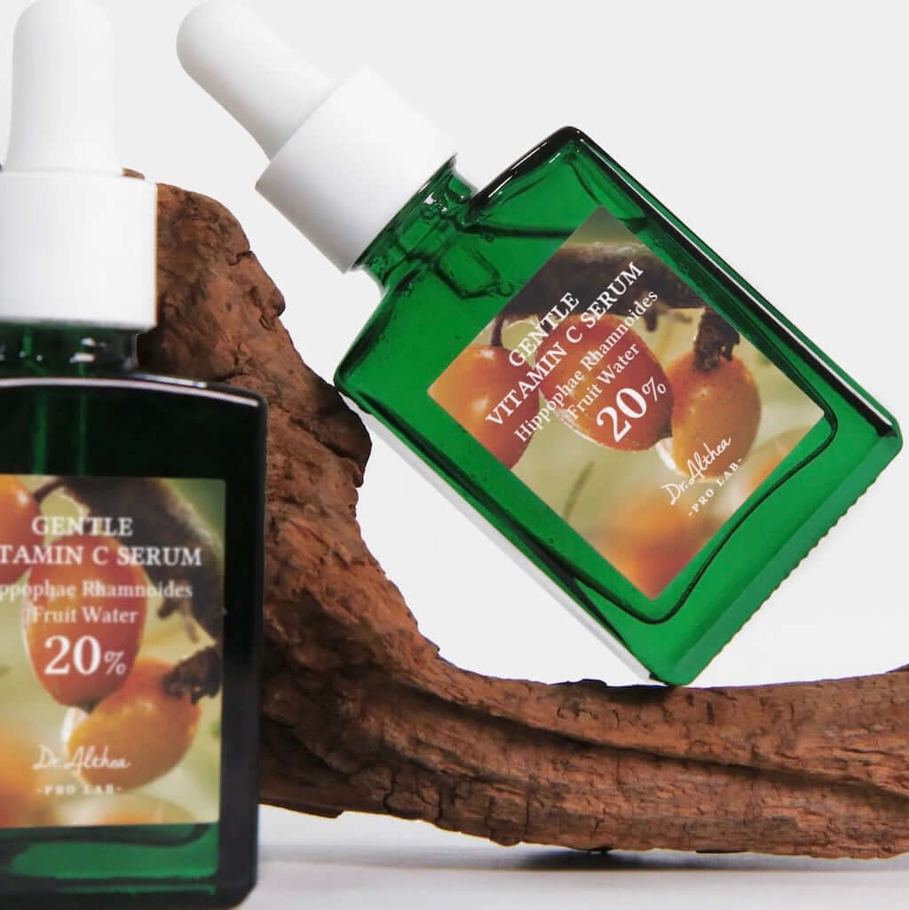 Flacone da 30ml del siero Gentle Vitamin C di Dr. Althea, un trattamento illuminante e antiossidante per un incarnato uniforme.