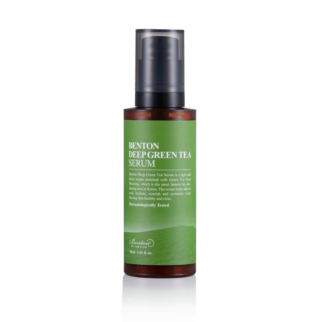 Deep Green Tea Serum de la marque cosmétique coréenne BENTON, sérum complet à la fois apaisant, hydratant et régénérant en profondeur la peau tout en aidant au maintien de son équilibre huile-eau.