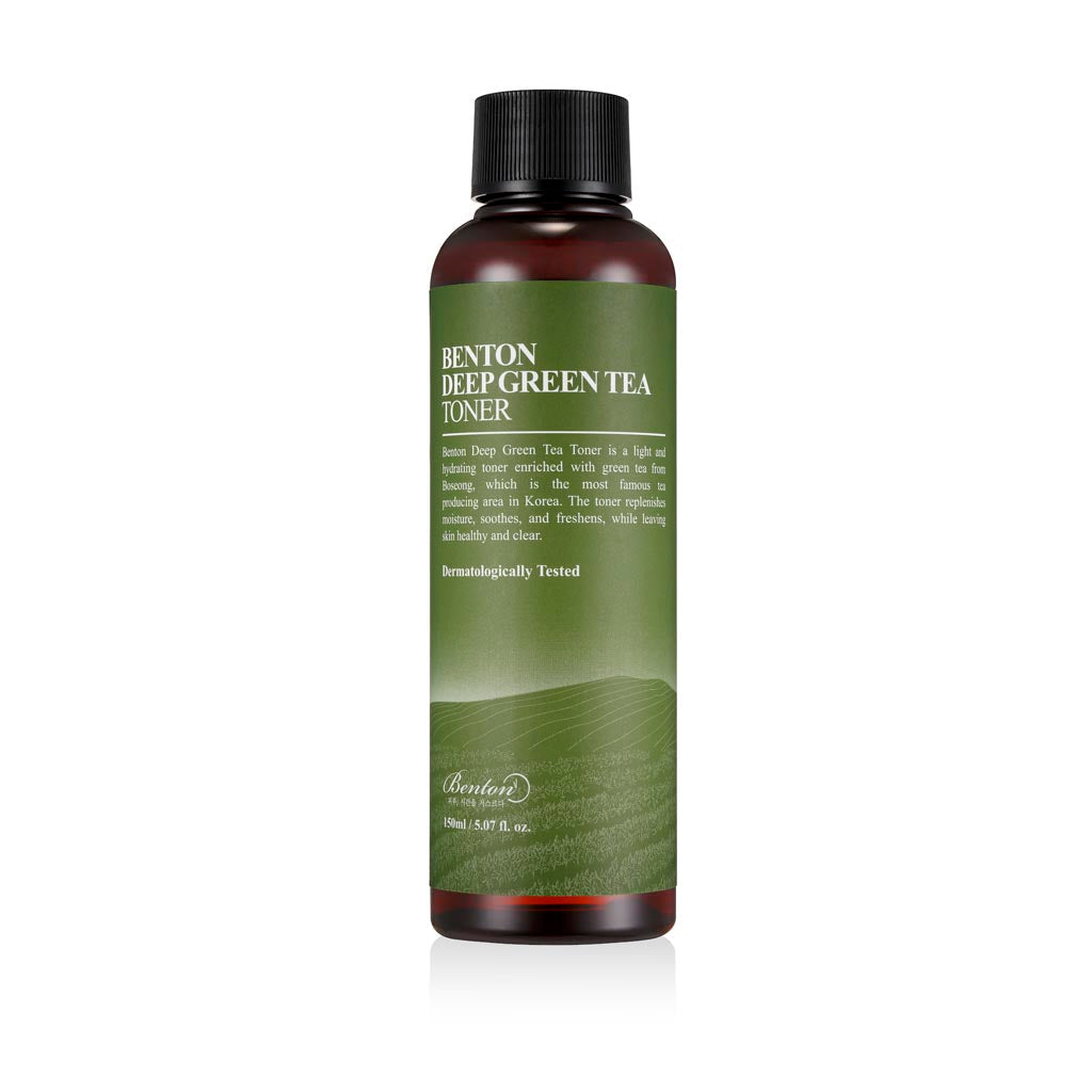 Deep Green Tea Toner de la marque cosmétique coréenne BENTON, lotion tonique rafraichissante, apaisant et hydratant la peau en profondeur et aidant au maintien de son équilibre huile-eau.