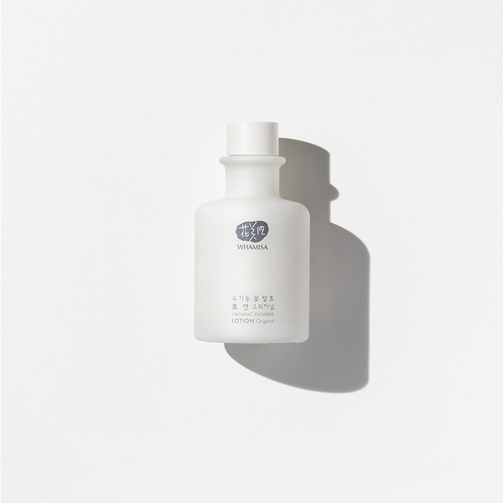 Flacon WHAMISA Organic Flowers Lotion Original, Emulsion Hydratante BIO aux Fleurs, certifiée BIO (label BDIH), Vegan, EWG. Cosmétique K-beauty pour votre routine visage ou rituel layering coréen