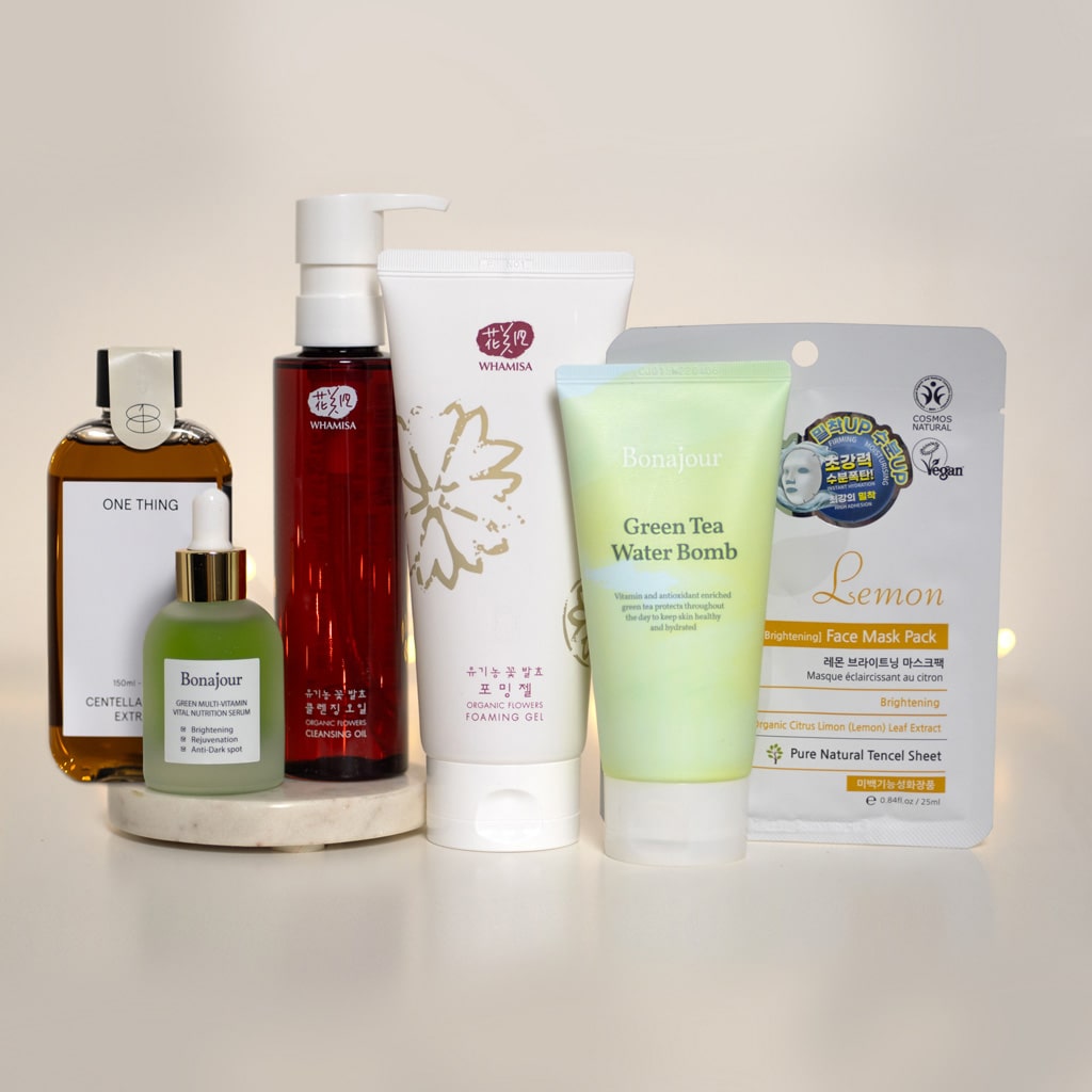 Coffret cadeau de 6 soins cosmétiques coréens bestsellers parmi le meilleur du skincare coréen, dans une atmosphere de fête ou de Noel