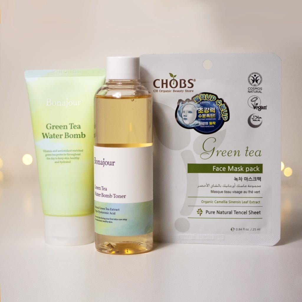 Coffret cadeau de 3 soins cosmétiques coréens au Thé Vert des marques Bonajour et Chobs pour peau normale & sensible, dans une atmosphere de fête ou de Noel